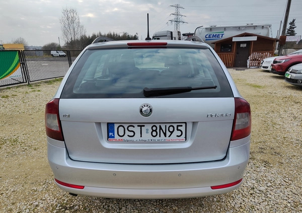 Skoda Octavia cena 19900 przebieg: 297000, rok produkcji 2012 z Pieszyce małe 277